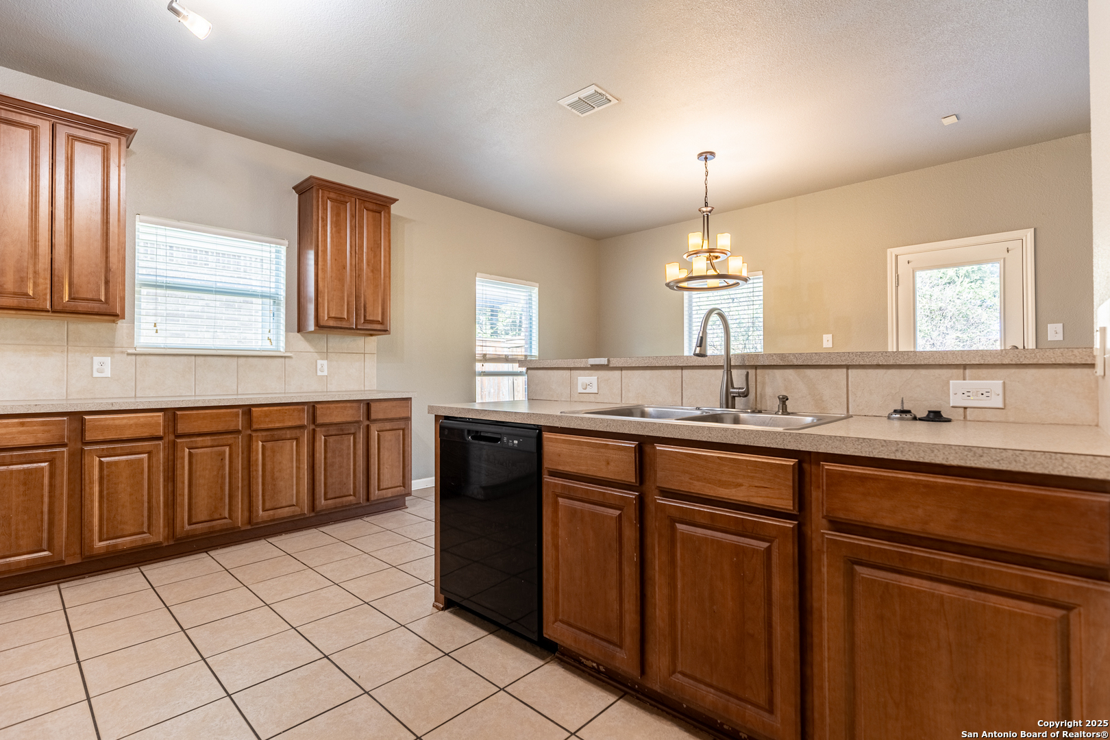 7535 Kings Spring, San Antonio, TX 78254