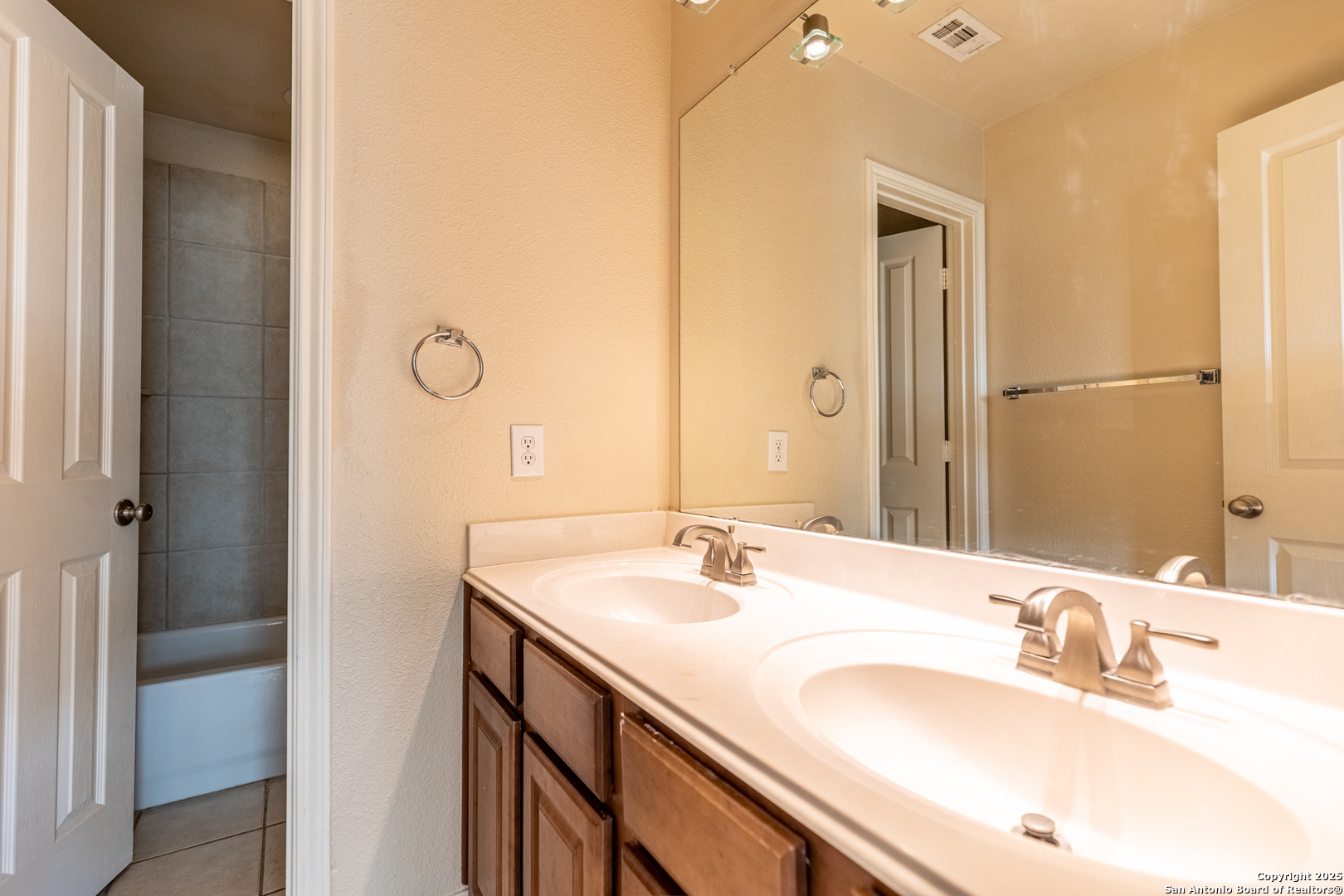 7535 Kings Spring, San Antonio, TX 78254