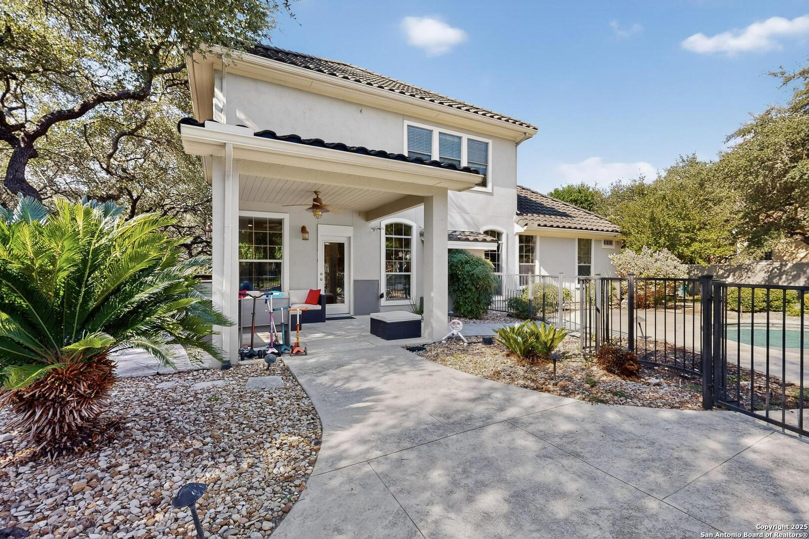 FENCED YARD AND PATIO
