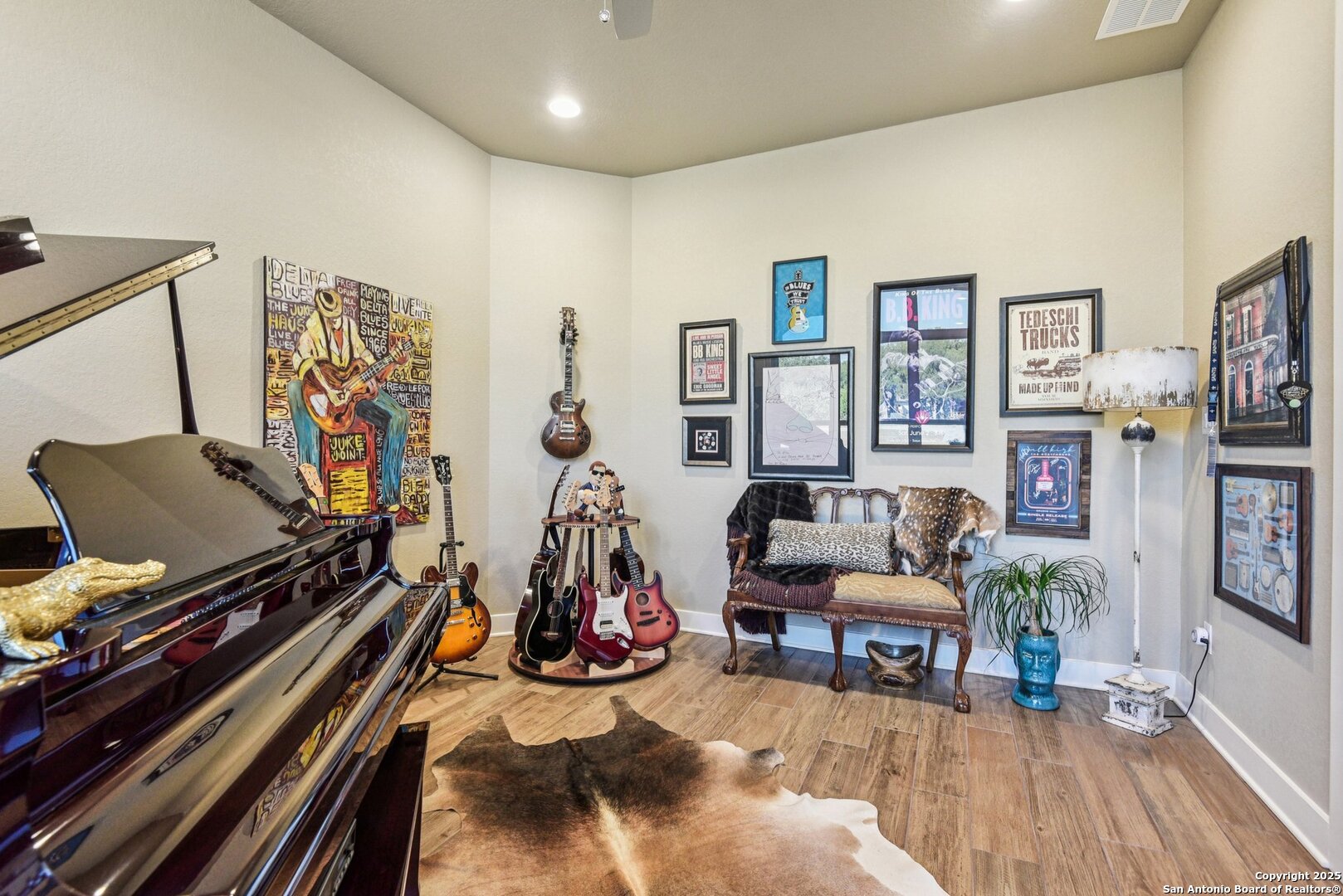 2nd Office or Flex Room