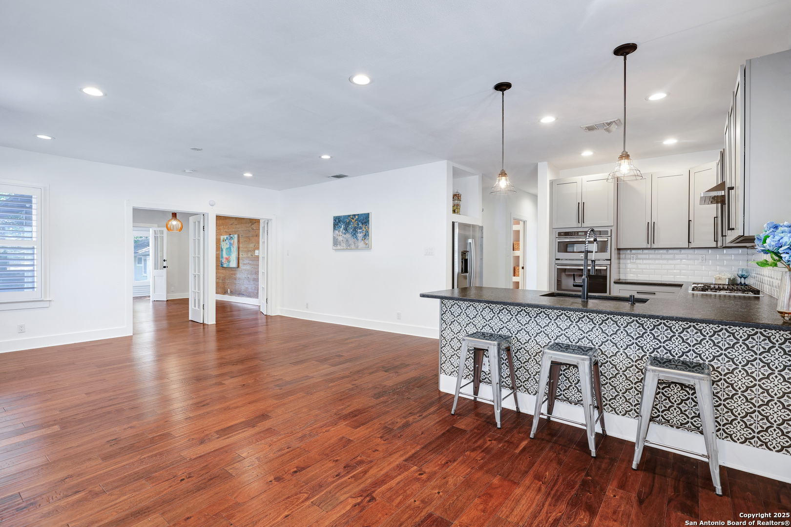 So many options for living areas!!