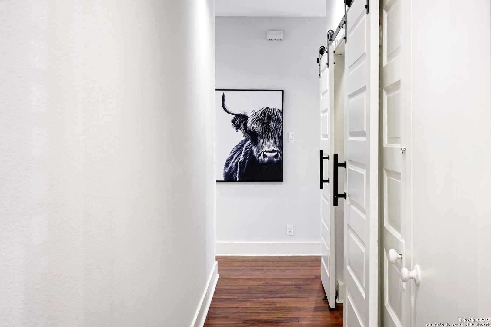 Separate entry to bedrooms and primary.