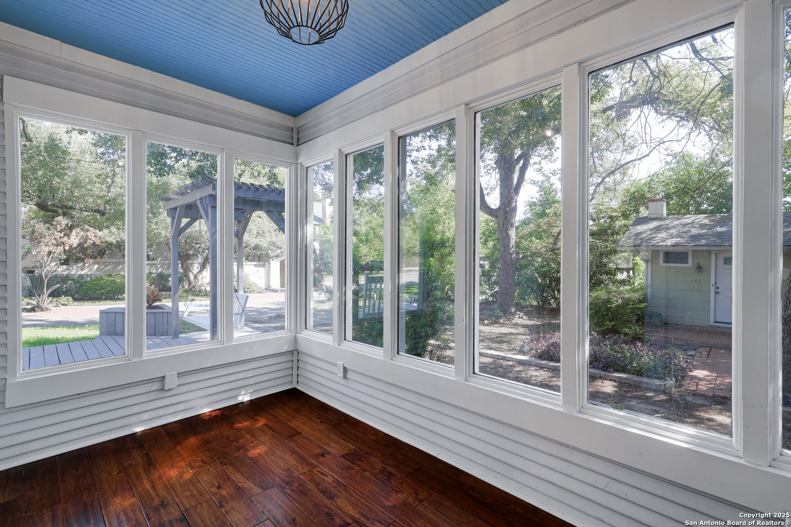 Calming. 2nd living area-study-reading-toy room.