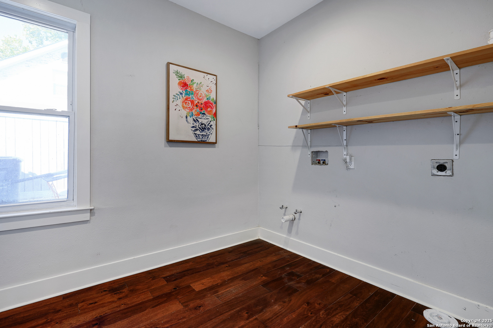 Sunny with extra storage.