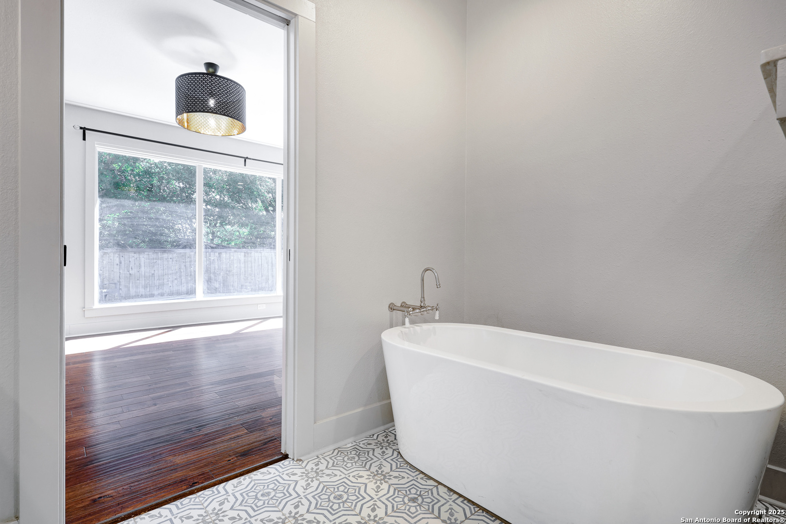 Soaking Tub so Relaxing!!