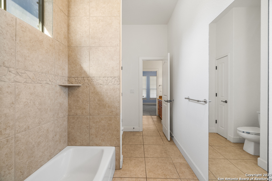 Jack & Jill bath between bedrooms 2 & 3