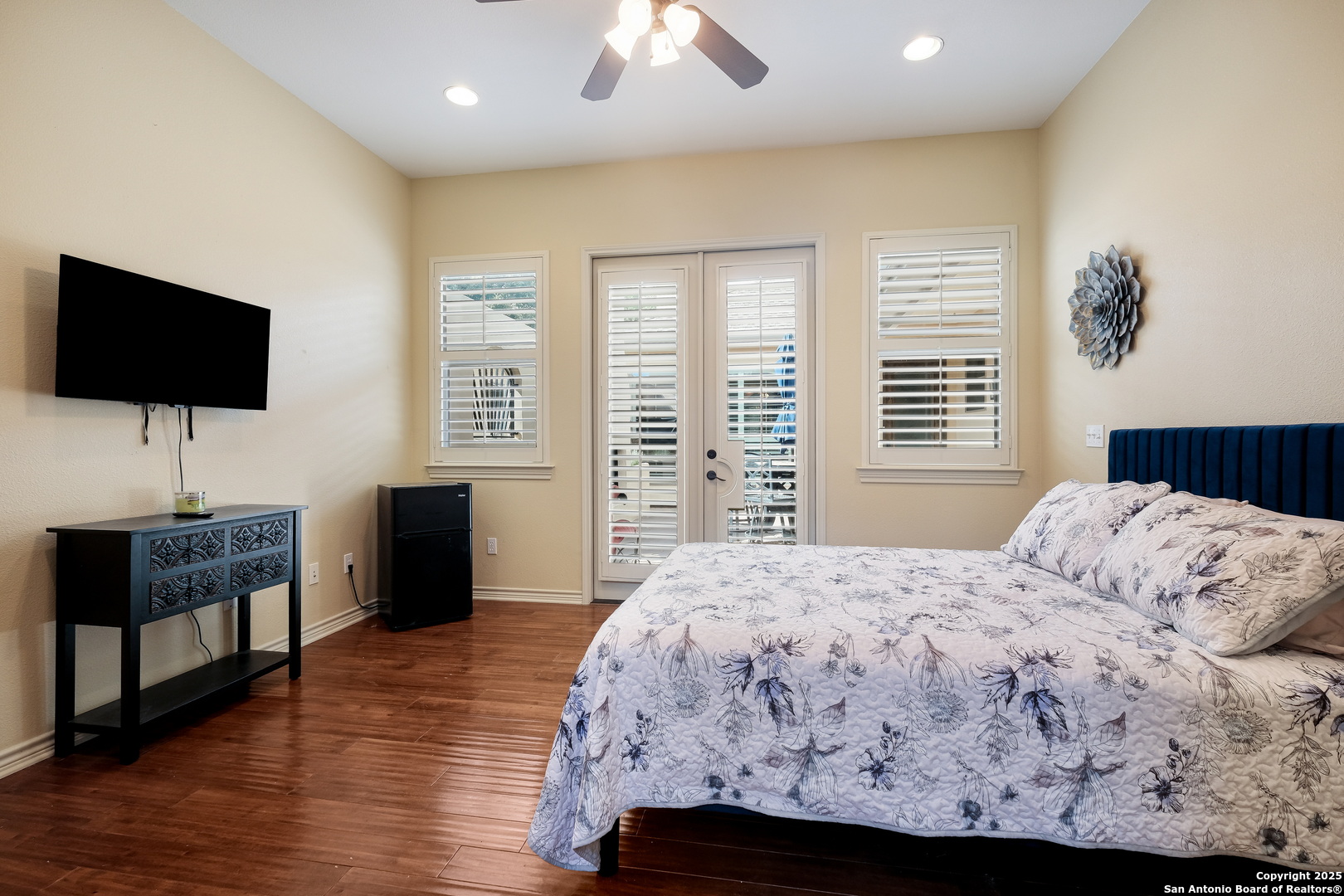 Private Casita leads to Courtyard