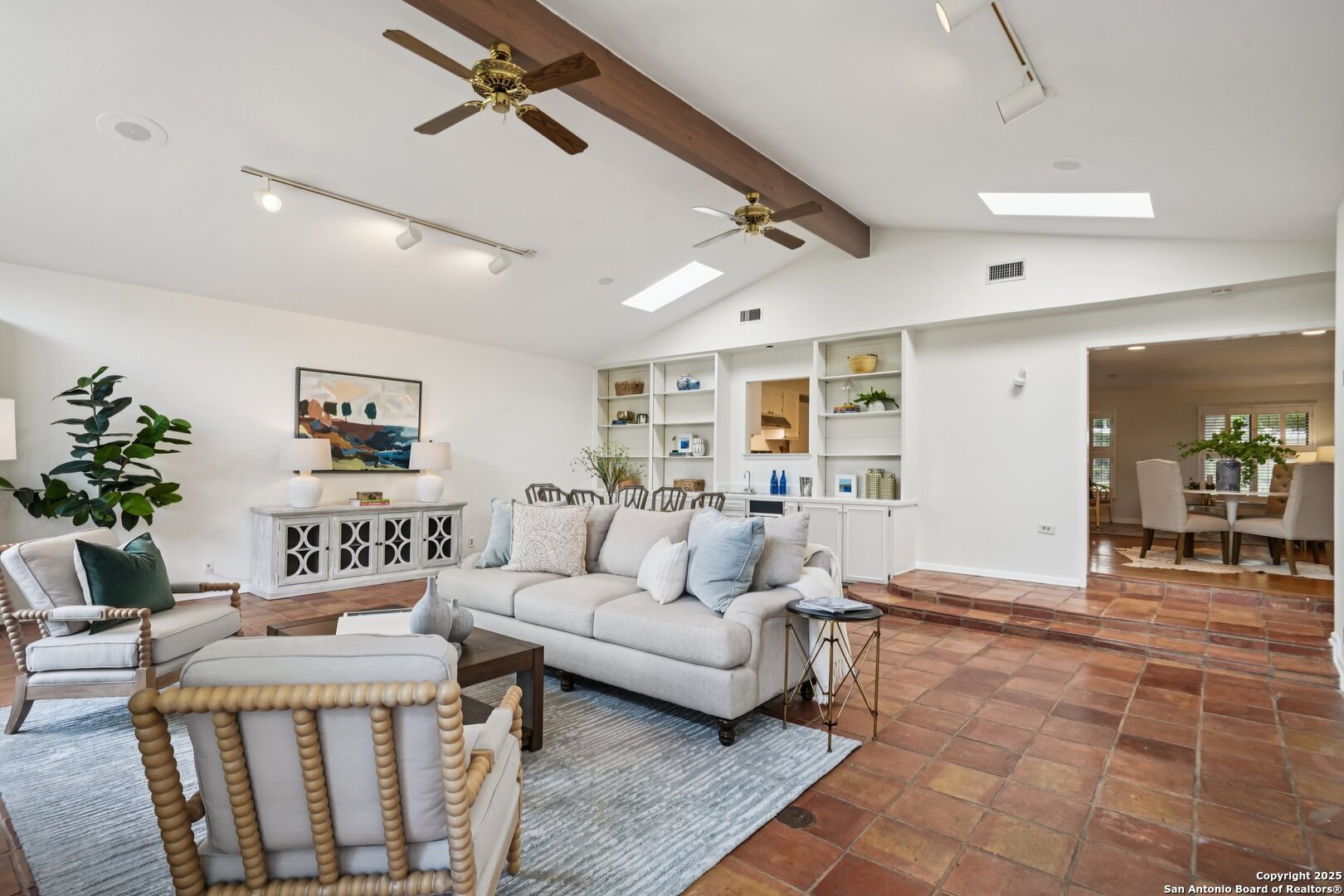 Desirable AHISD! Walking distance from Woodridge Elementary! Magnificent great room with high ceilings, abundant light, wet-bar and impressive stone fireplace. BONUS ROOM and full BATH - could be extra bedroom, study or gym. This very inviting freshly painted, 3 bedroom 3 bath, single story home boasts plenty of storage with built-in cabinets and closets. 2-1 BUY-DOWN RATE OF 4.625 with MONTHLY PAYMENTS of $2875.00. FREE REFINANCE!