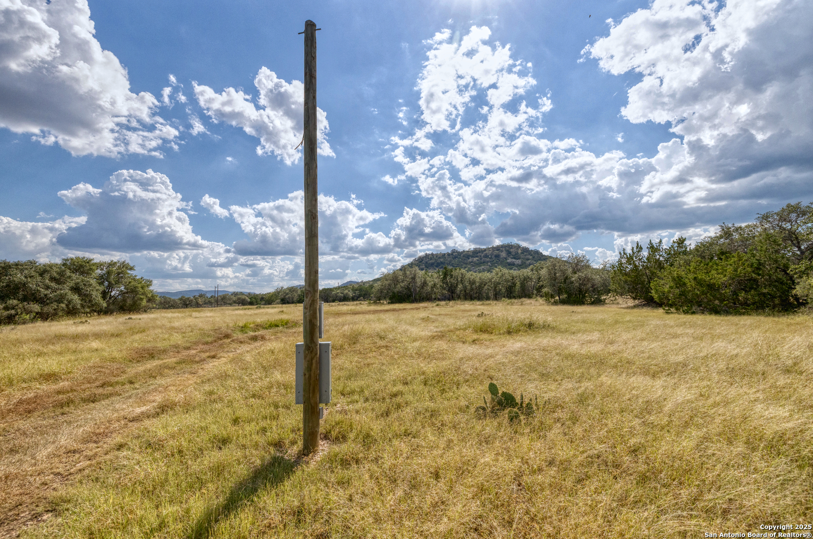 2554 CR 380, Barksdale, TX 78828