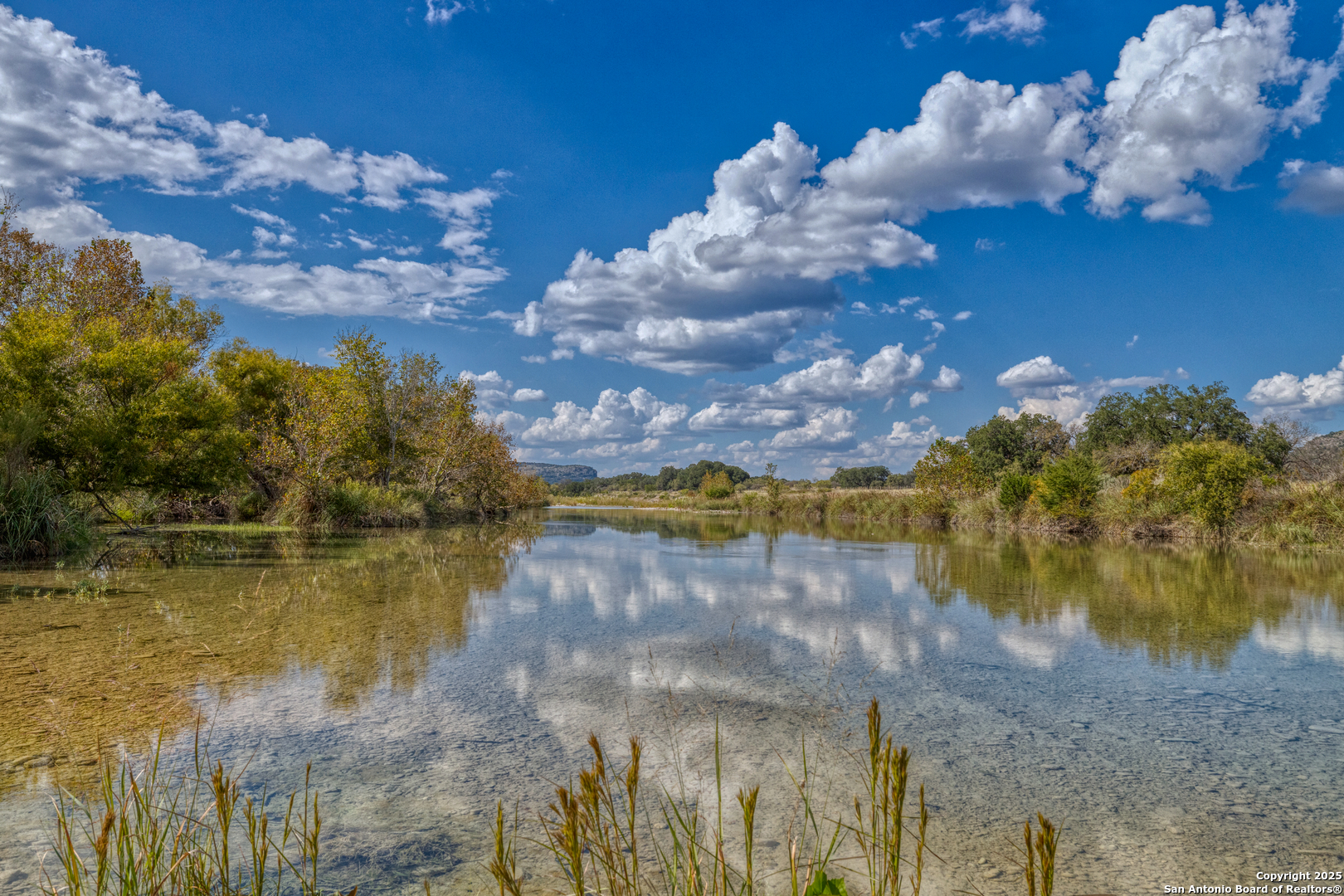 2554 CR 380, Barksdale, TX 78828