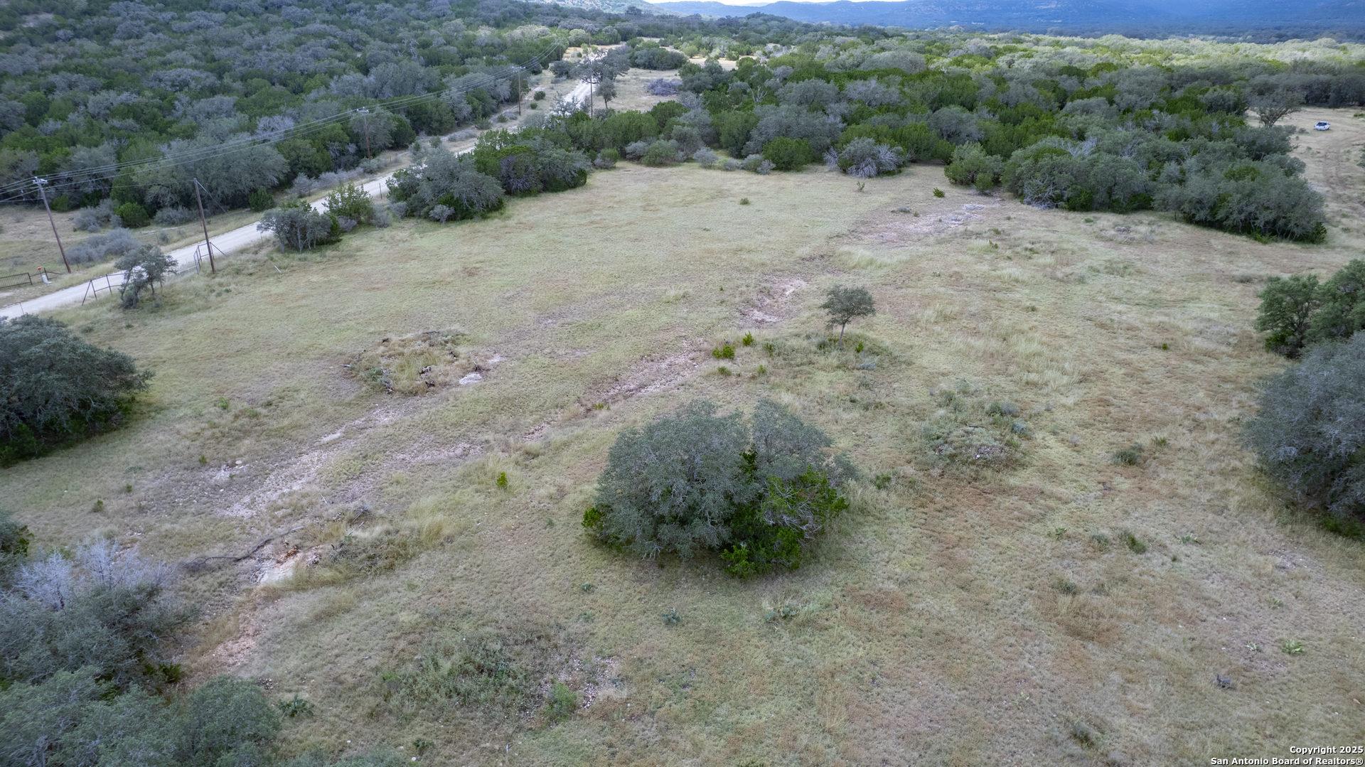 2554 CR 380, Barksdale, TX 78828