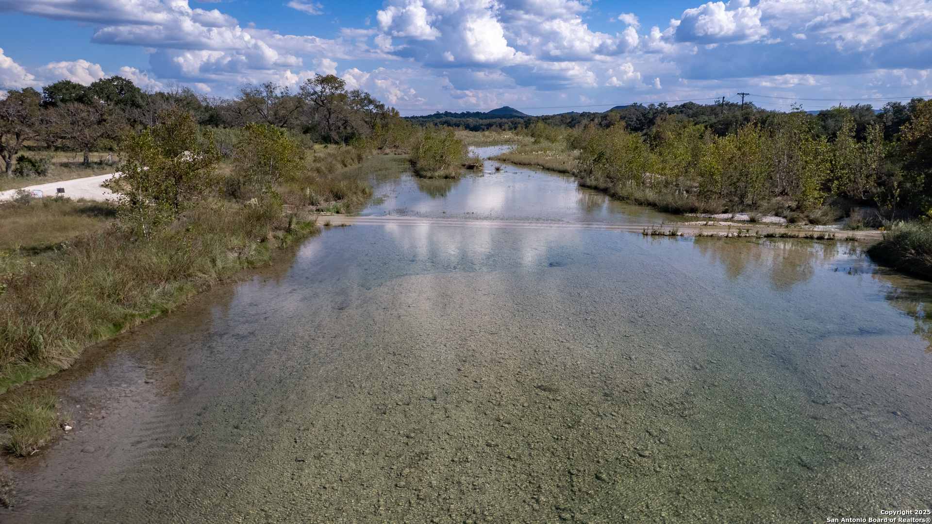 2554 CR 380, Barksdale, TX 78828