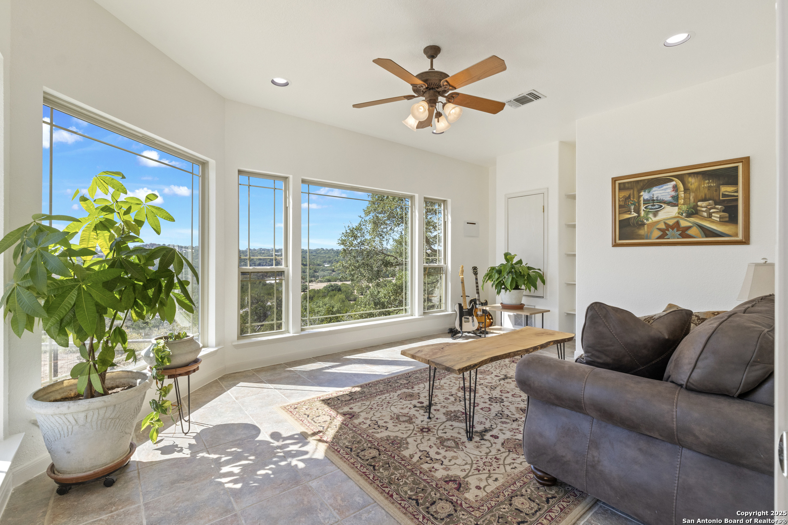 Bonus room off of MBR