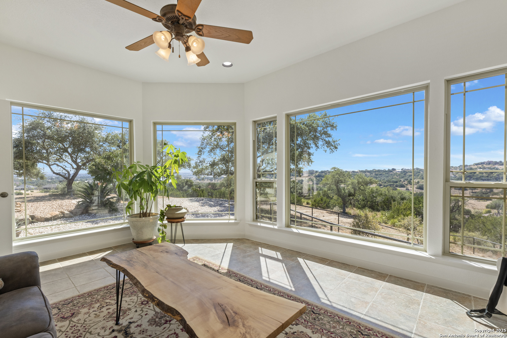 Bonus room off of MBR