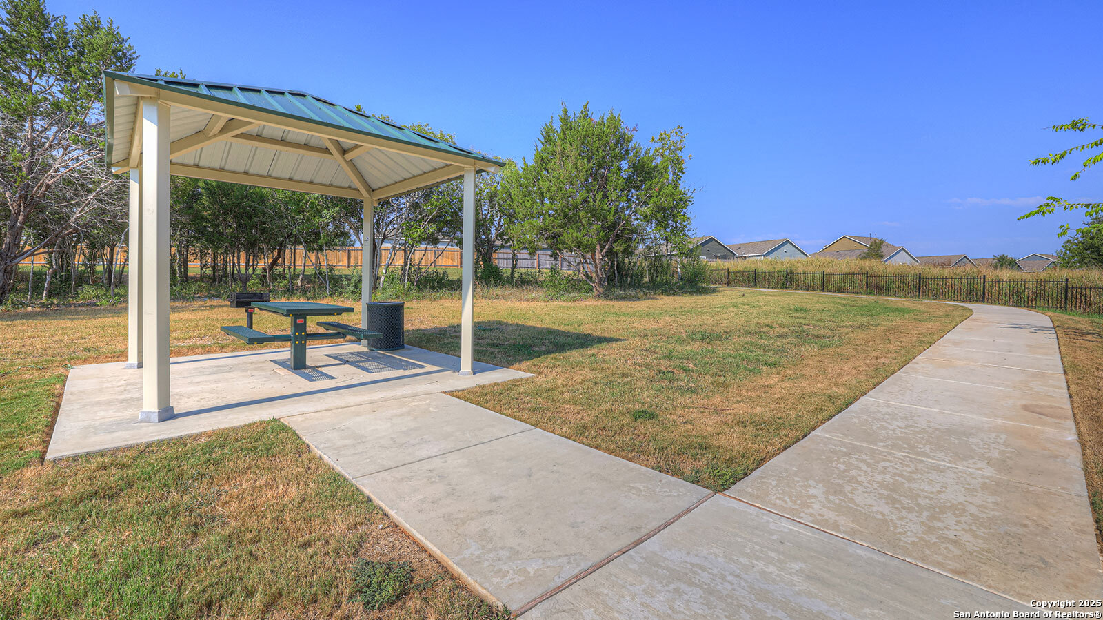 266 FAIRLAWN WAY, Maxwell, TX 78656
