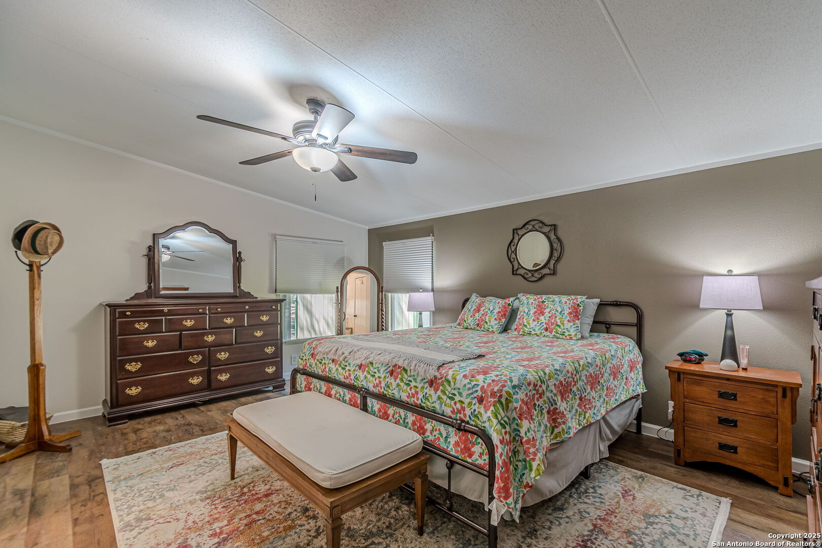 Master bedroom 17 x 13