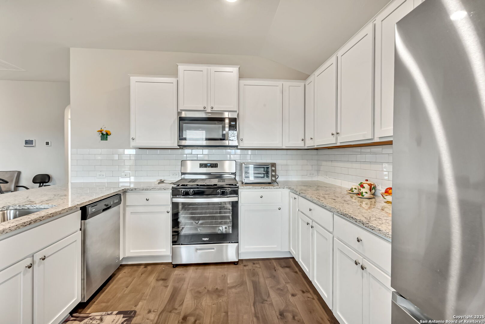 Excellent counter space and cabinet storage!