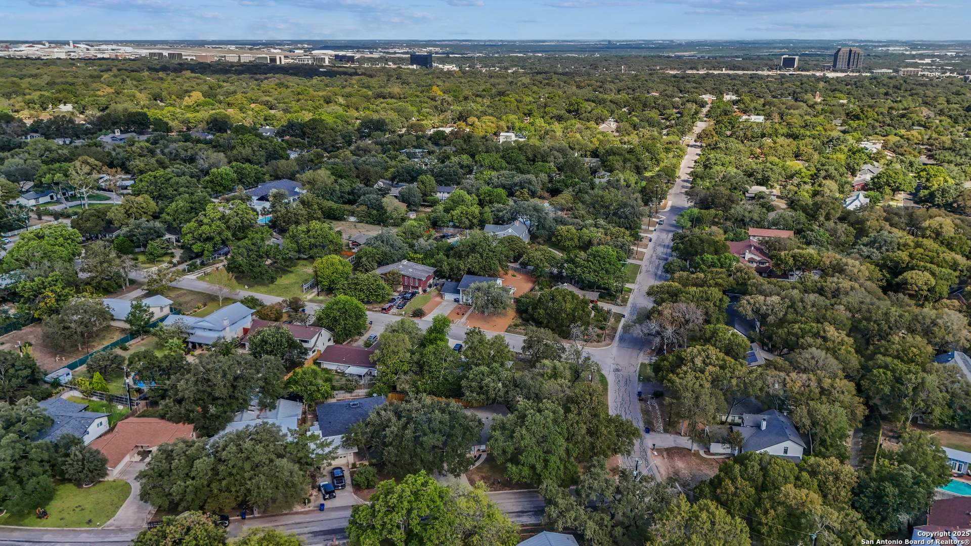 Close to downtown and Fort Sam Houston