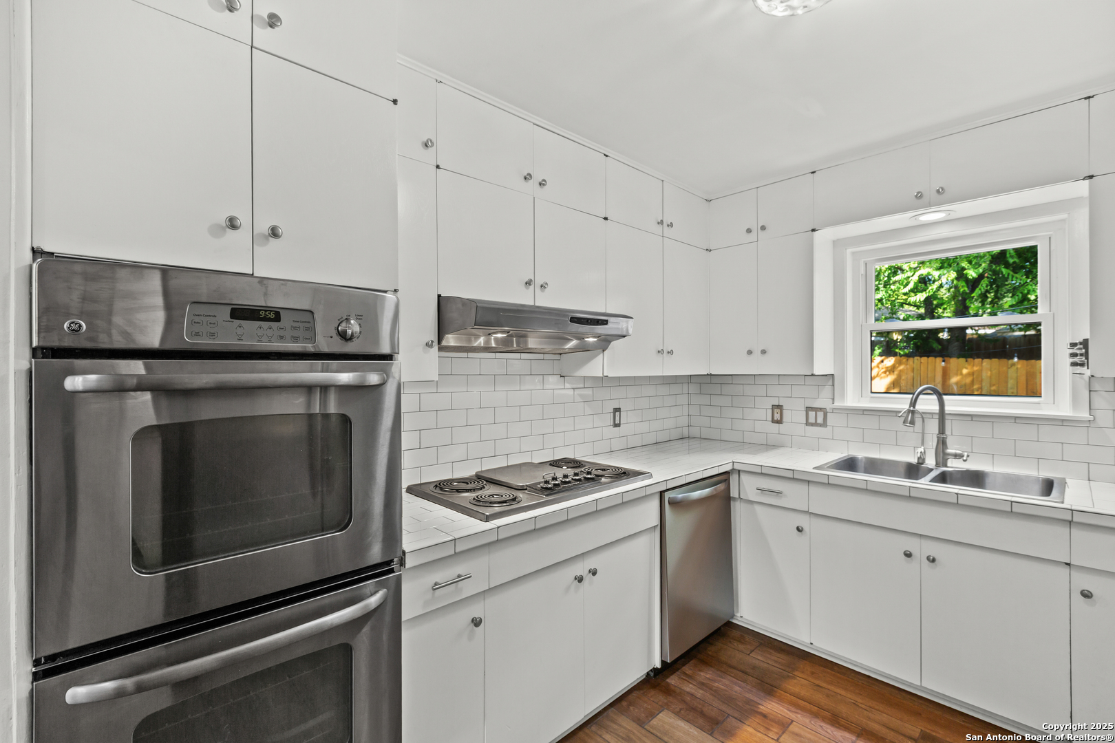 Stainless double oven