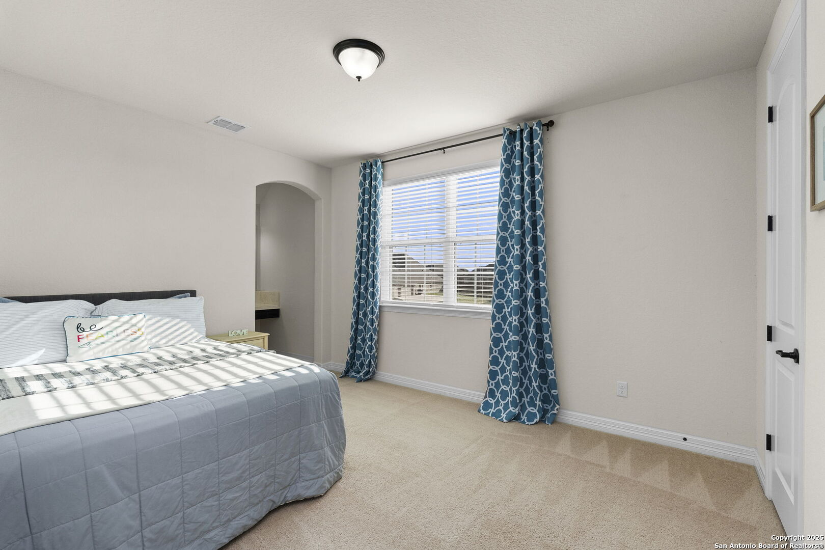 3rd and 4th bedrooms have a jack n Jill bath