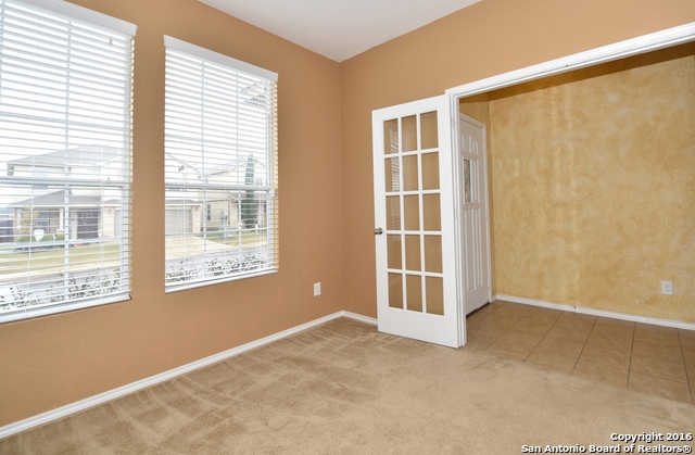 3814 Mahogany Cv, San Antonio, TX 78261