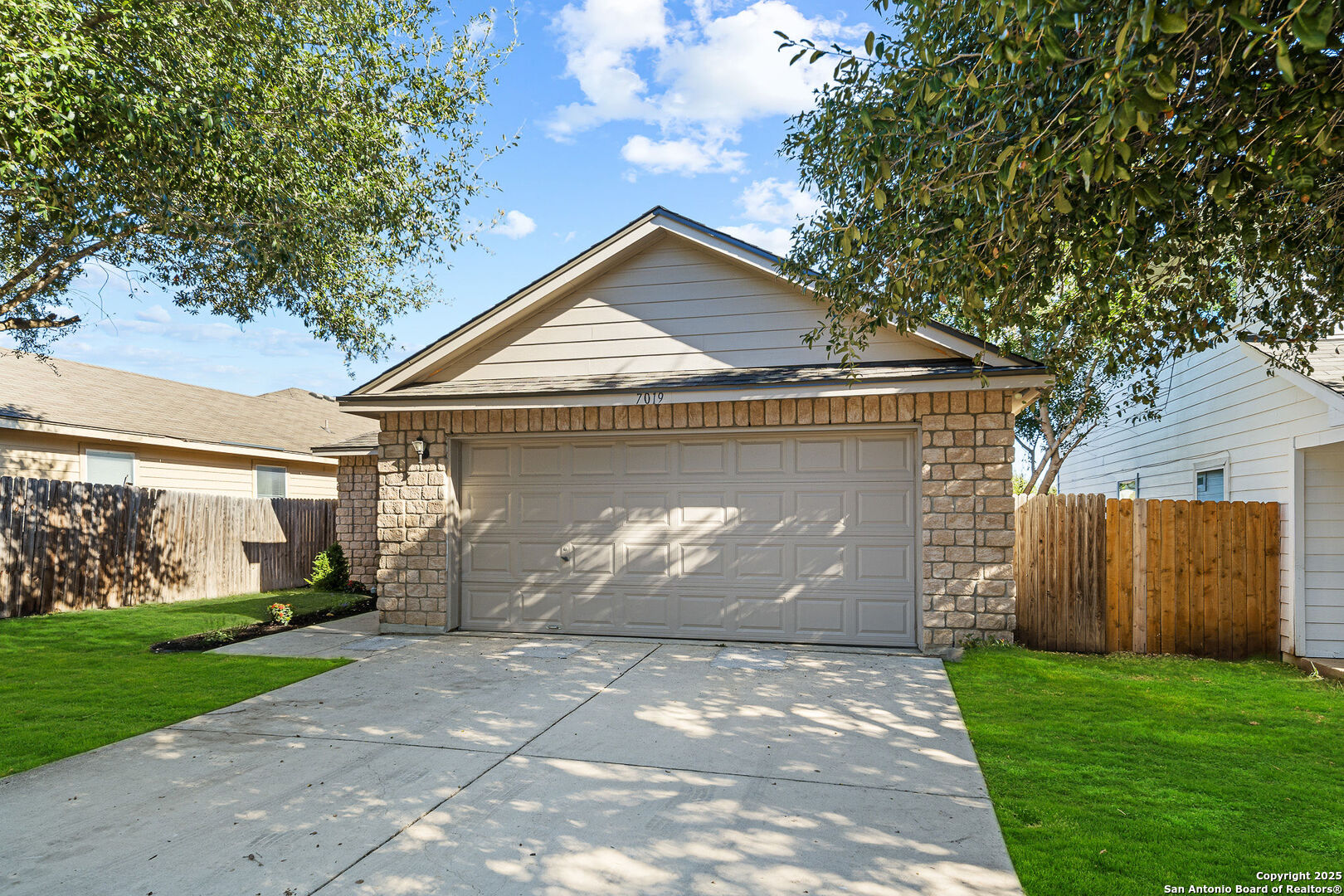 Grass is photo shopped