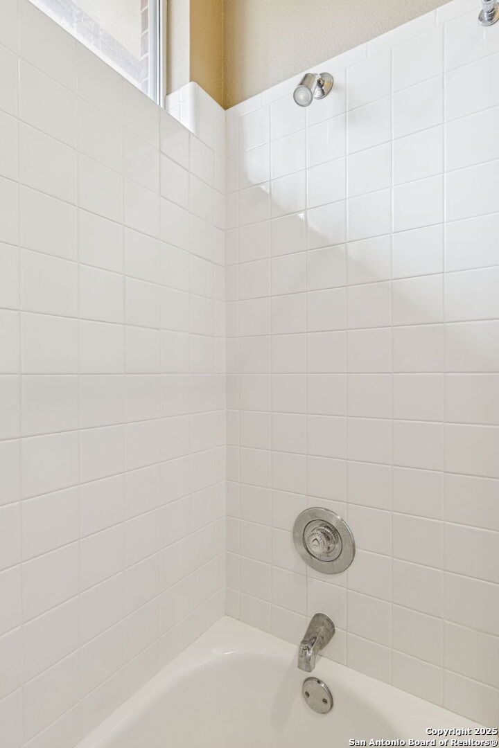 Jack -N - Jill Bath Tub & Shower