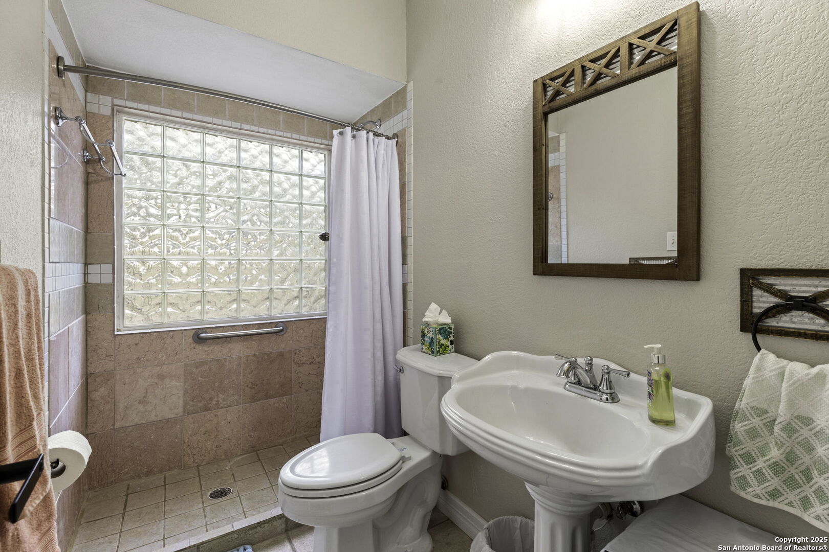 Secondary bathroom main home. 