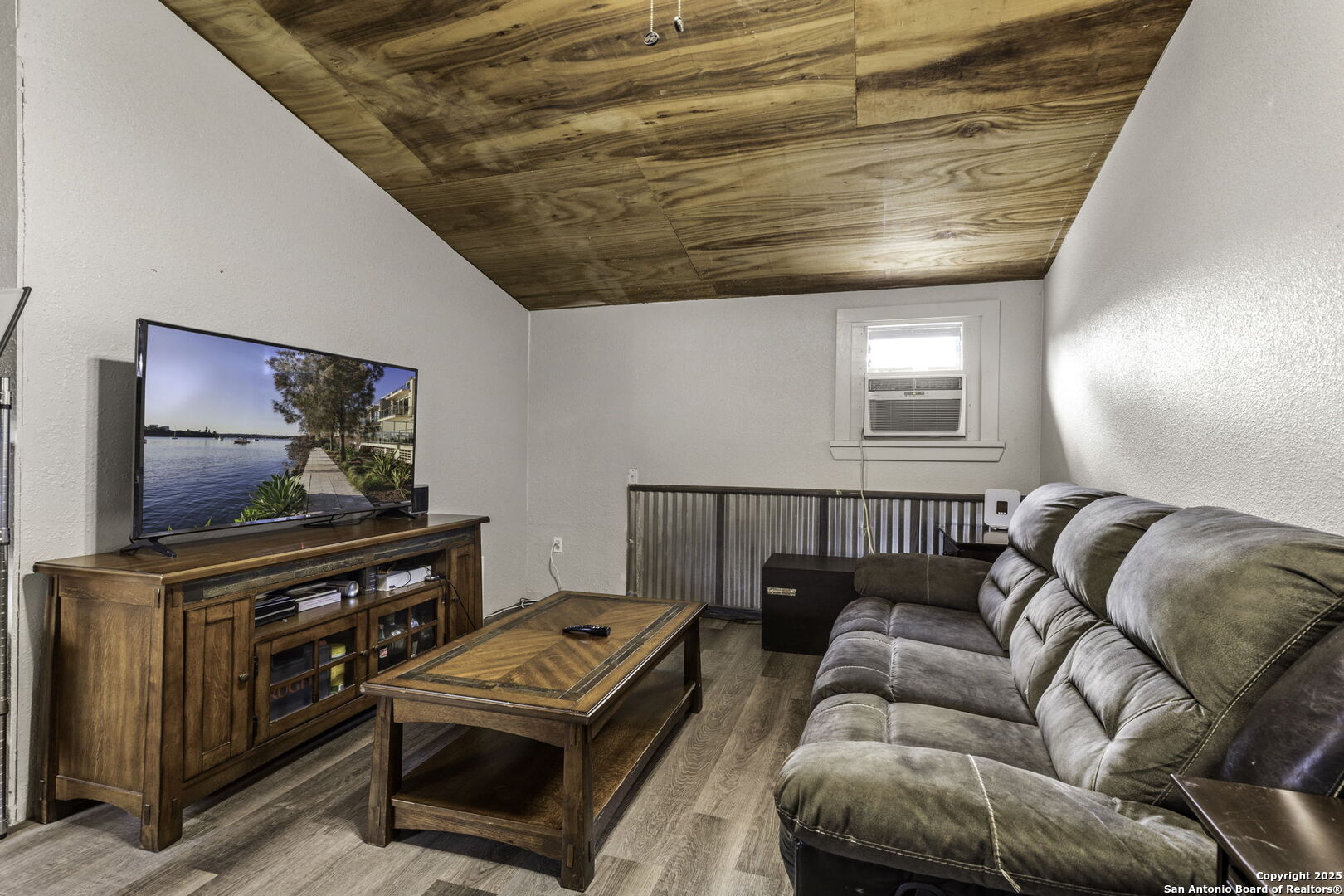 Guest home living room. 