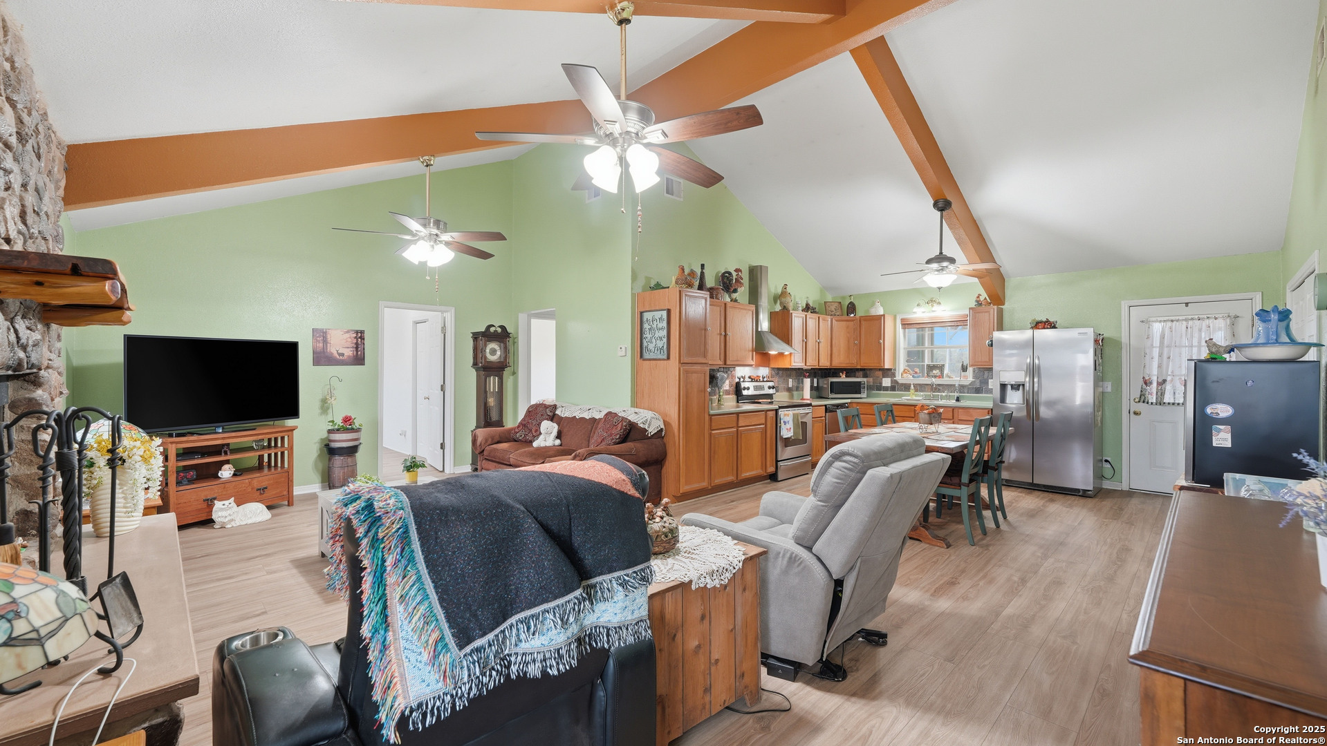 142 Chaparral, Floresville, TX 78114