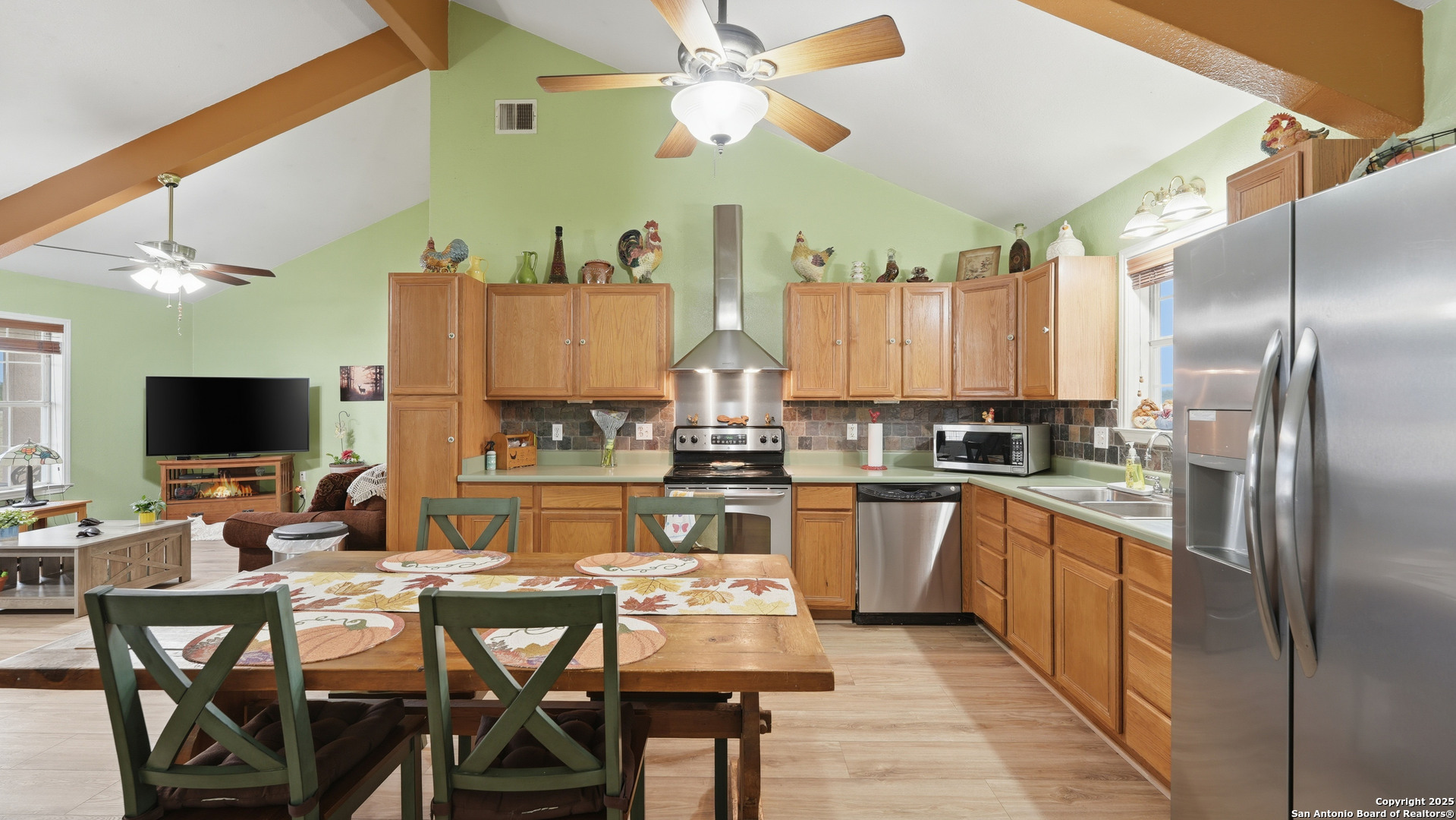 142 Chaparral, Floresville, TX 78114