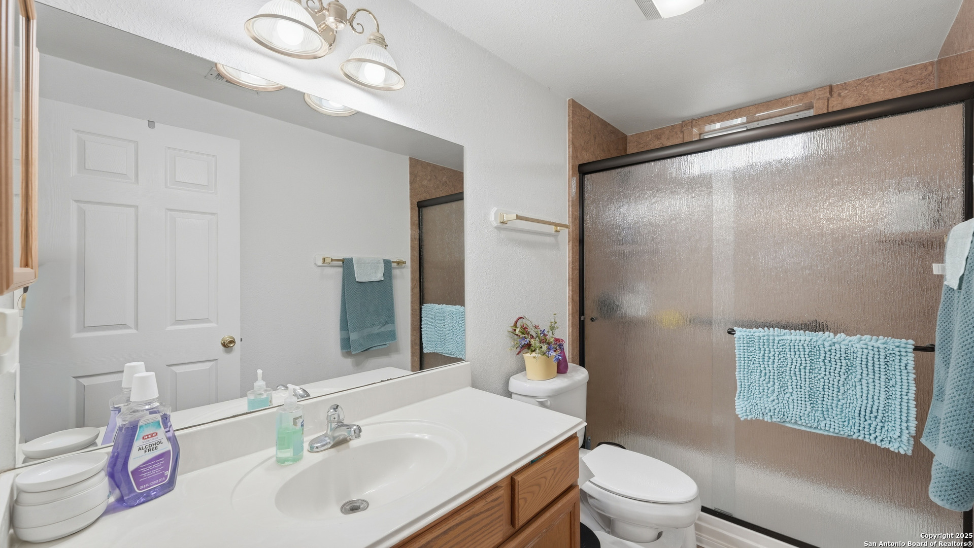 142 Chaparral, Floresville, TX 78114