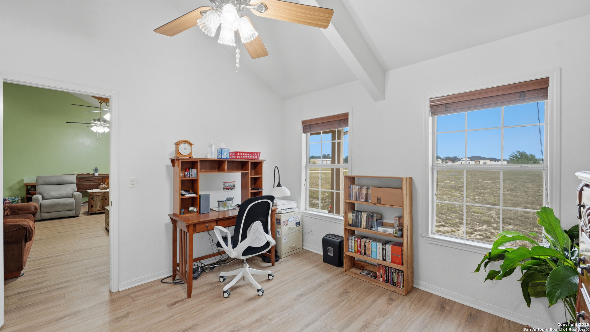 142 Chaparral, Floresville, TX 78114
