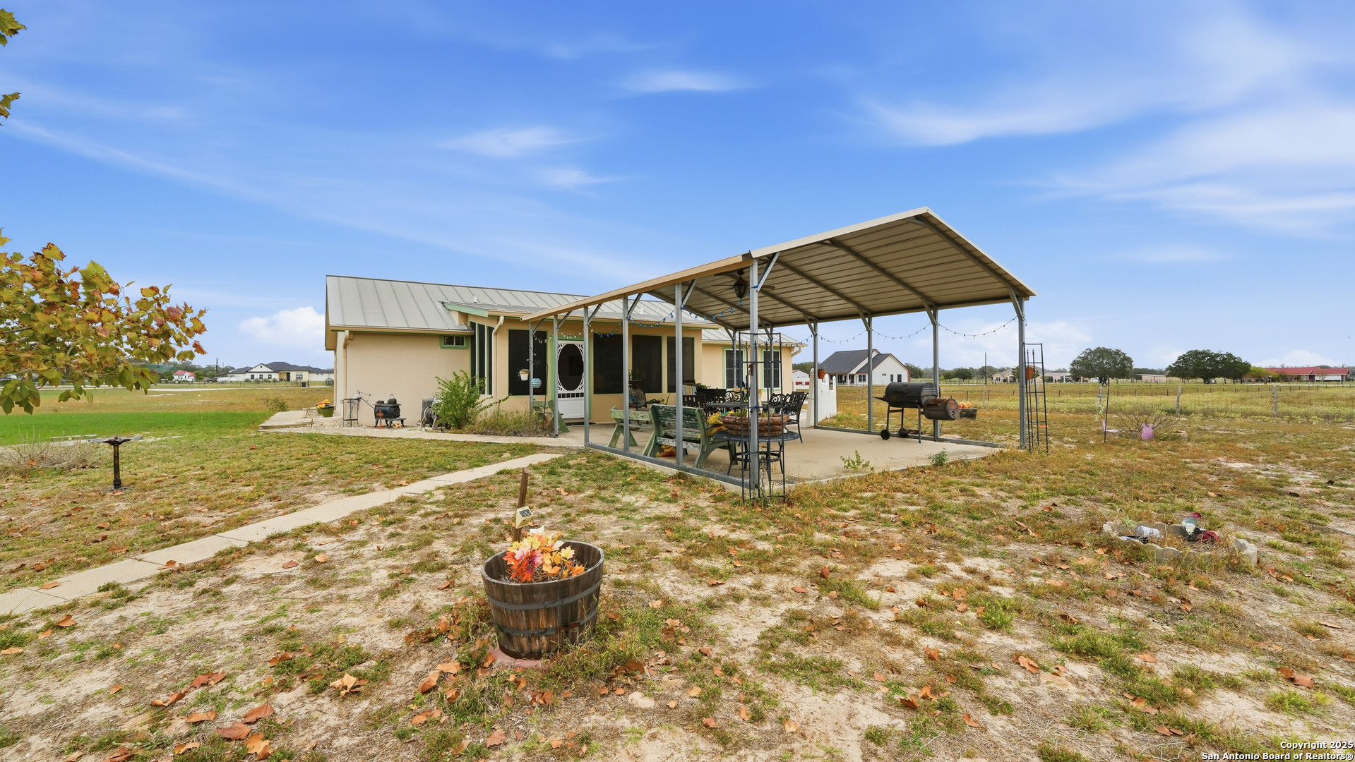142 Chaparral, Floresville, TX 78114