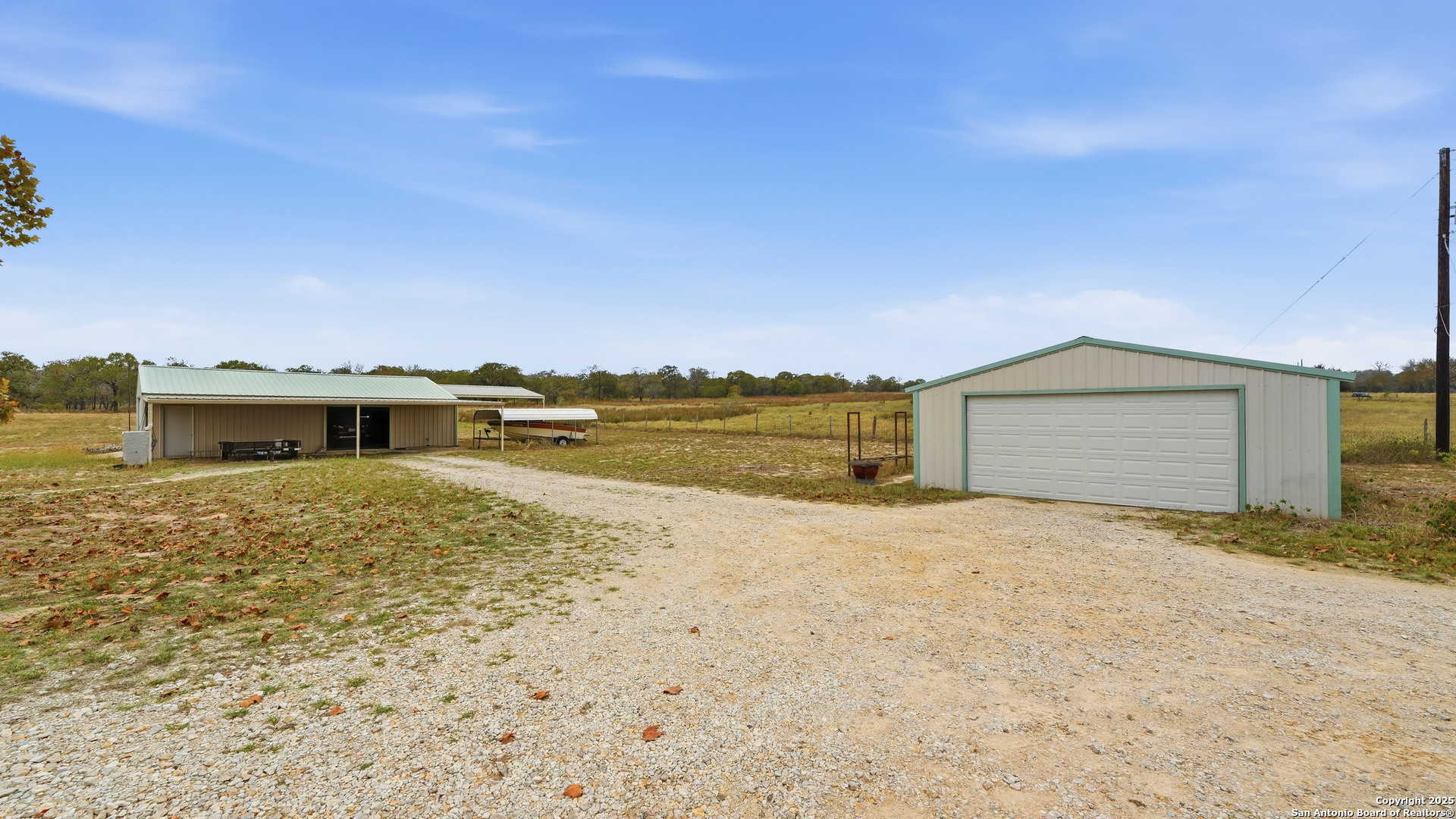 142 Chaparral, Floresville, TX 78114