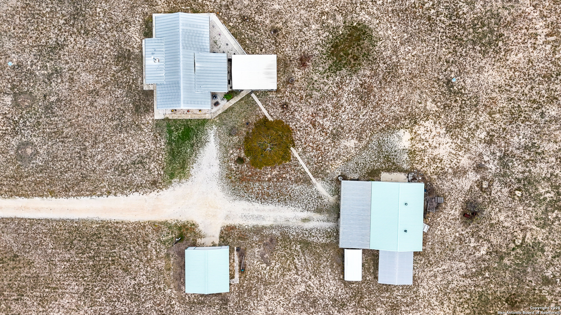 142 Chaparral, Floresville, TX 78114