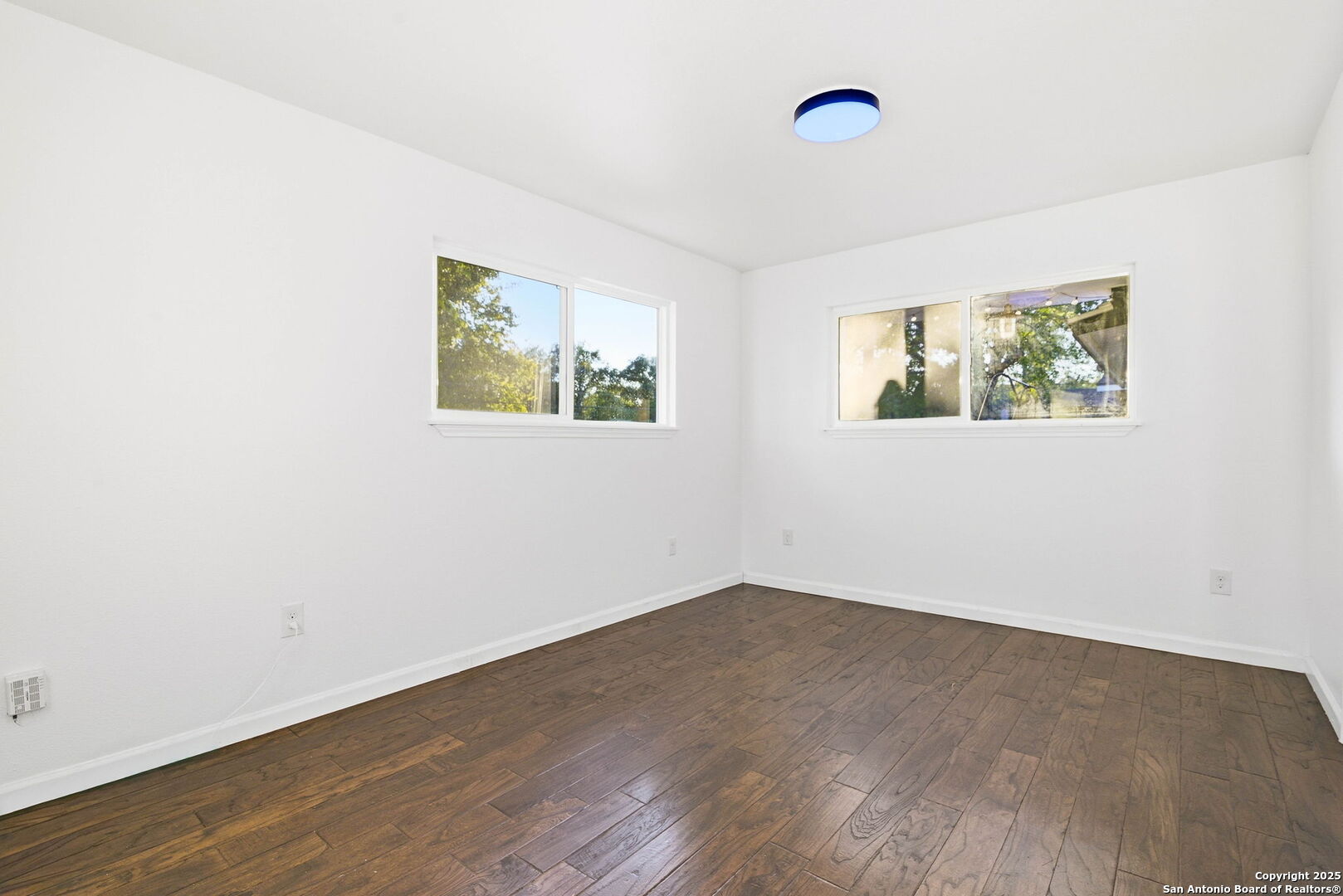 Flex Room/Dining Room/Office