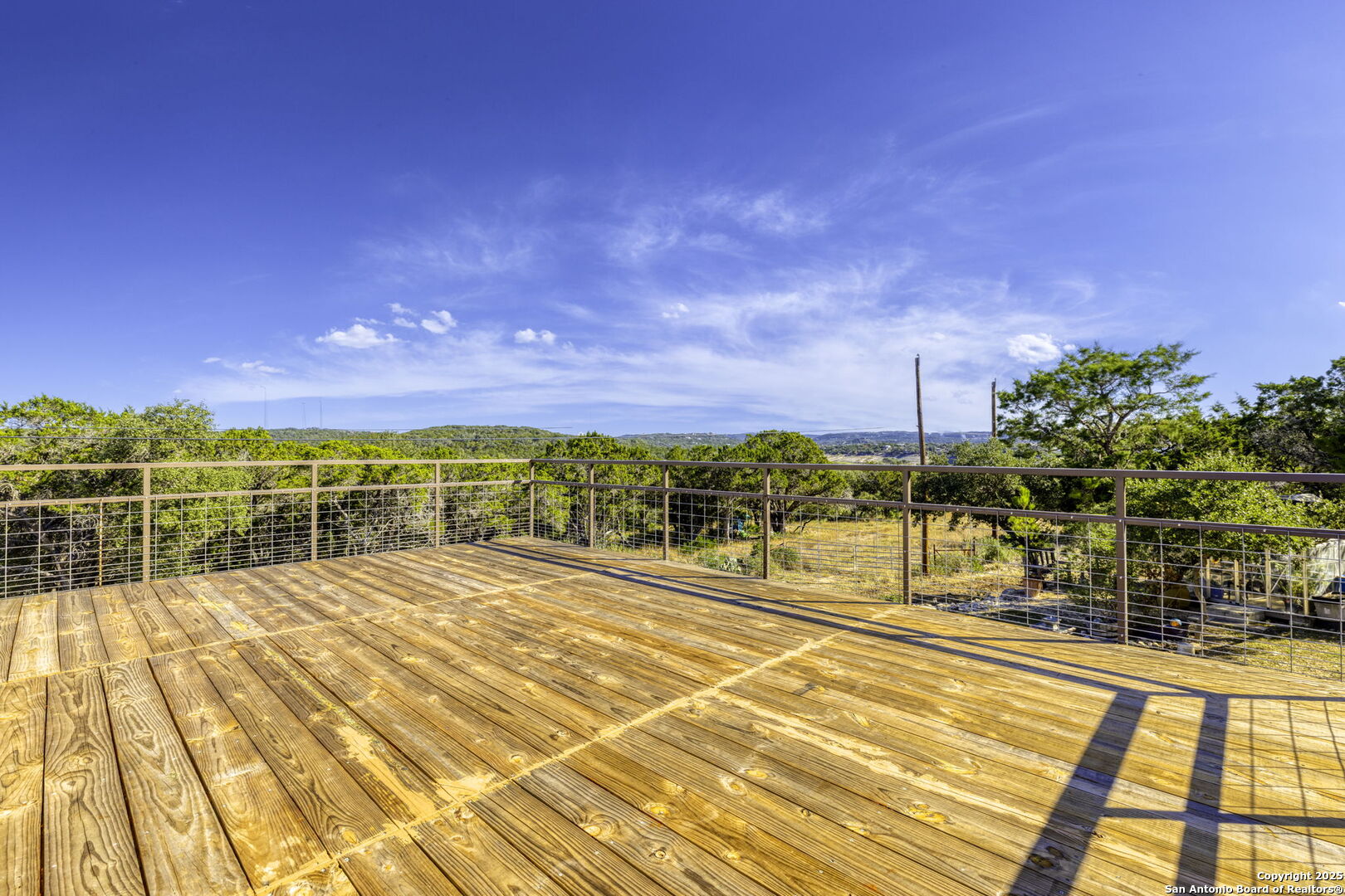 Upstairs lookout deck