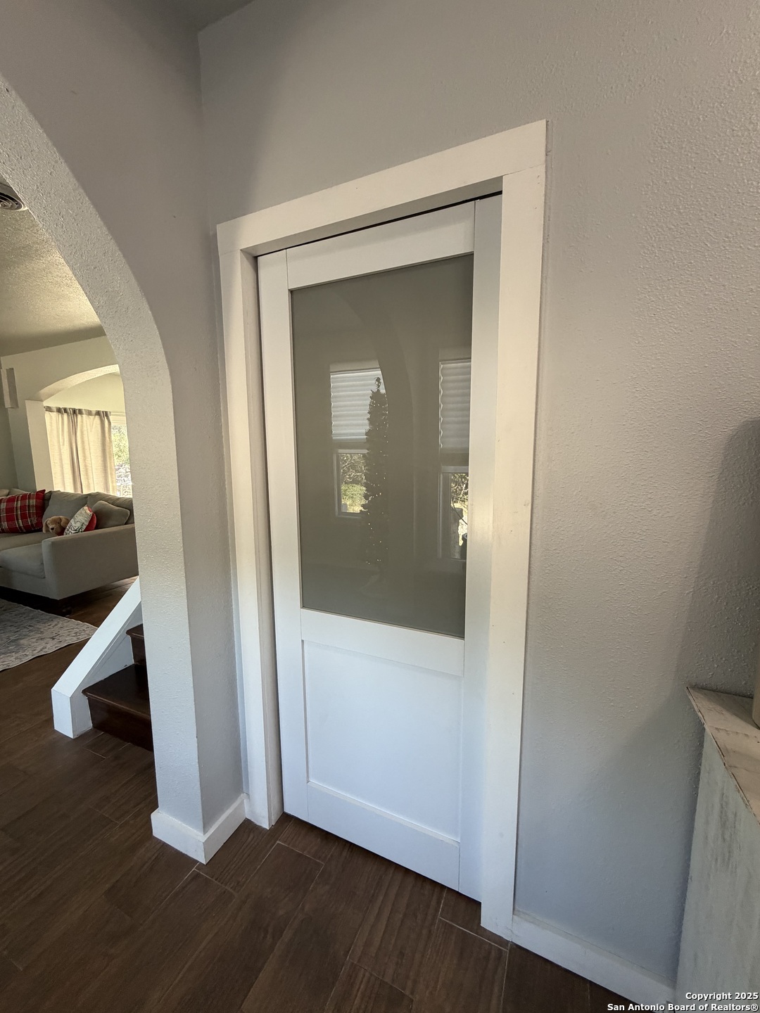 Laundry room pocket door 