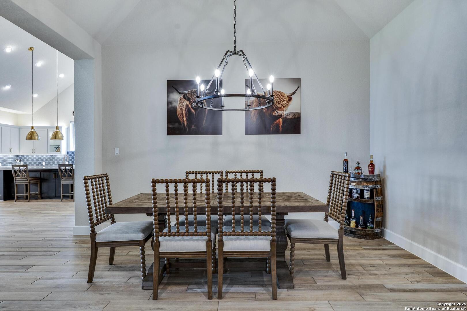 Spacious flex/dining space