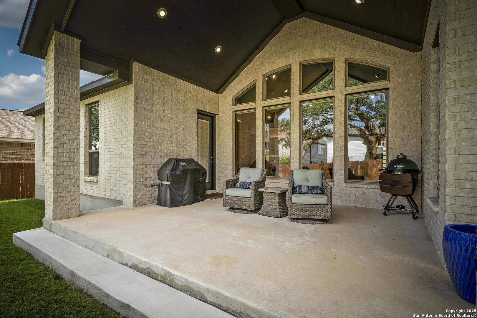 Oversized outdoor living