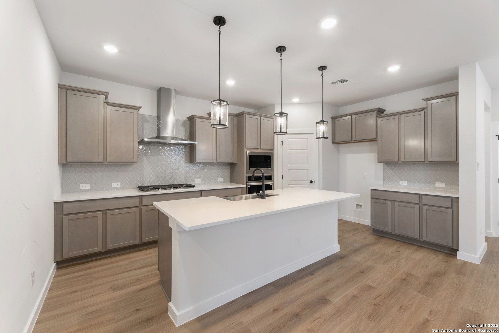 13206 CHANUTE FIELD DR, San Antonio, TX 78253