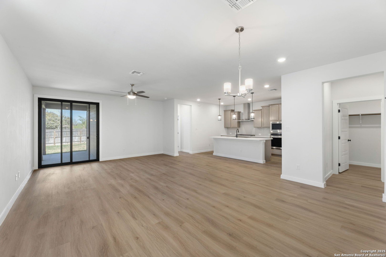 13206 CHANUTE FIELD DR, San Antonio, TX 78253
