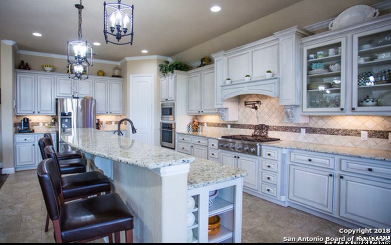 17019 Turin Rdg, San Antonio, TX 78255