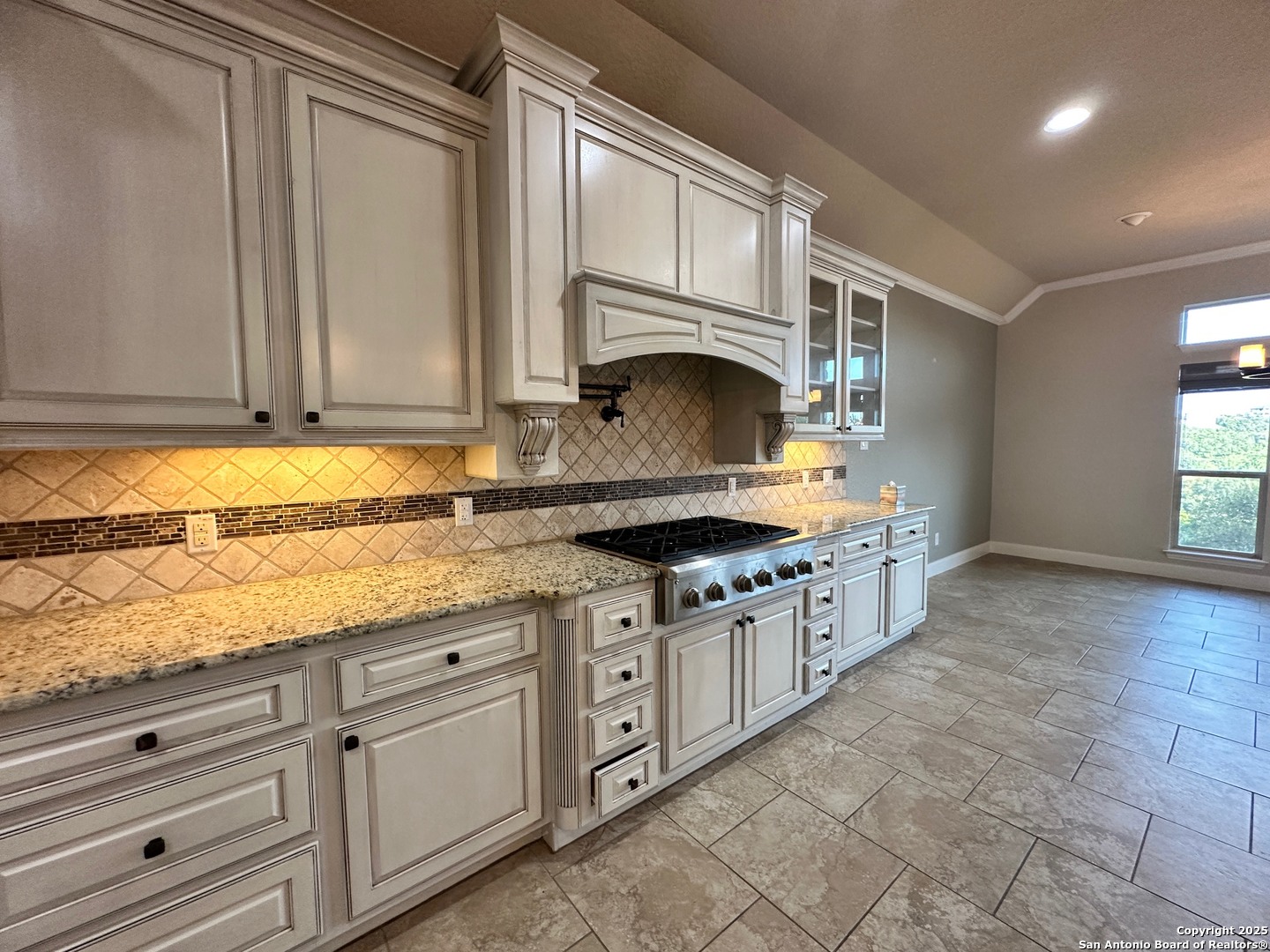 17019 Turin Rdg, San Antonio, TX 78255