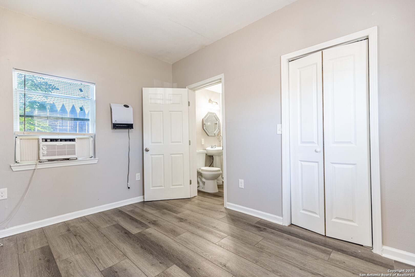 527 MCKINLEY AVE, San Antonio, TX 78210
