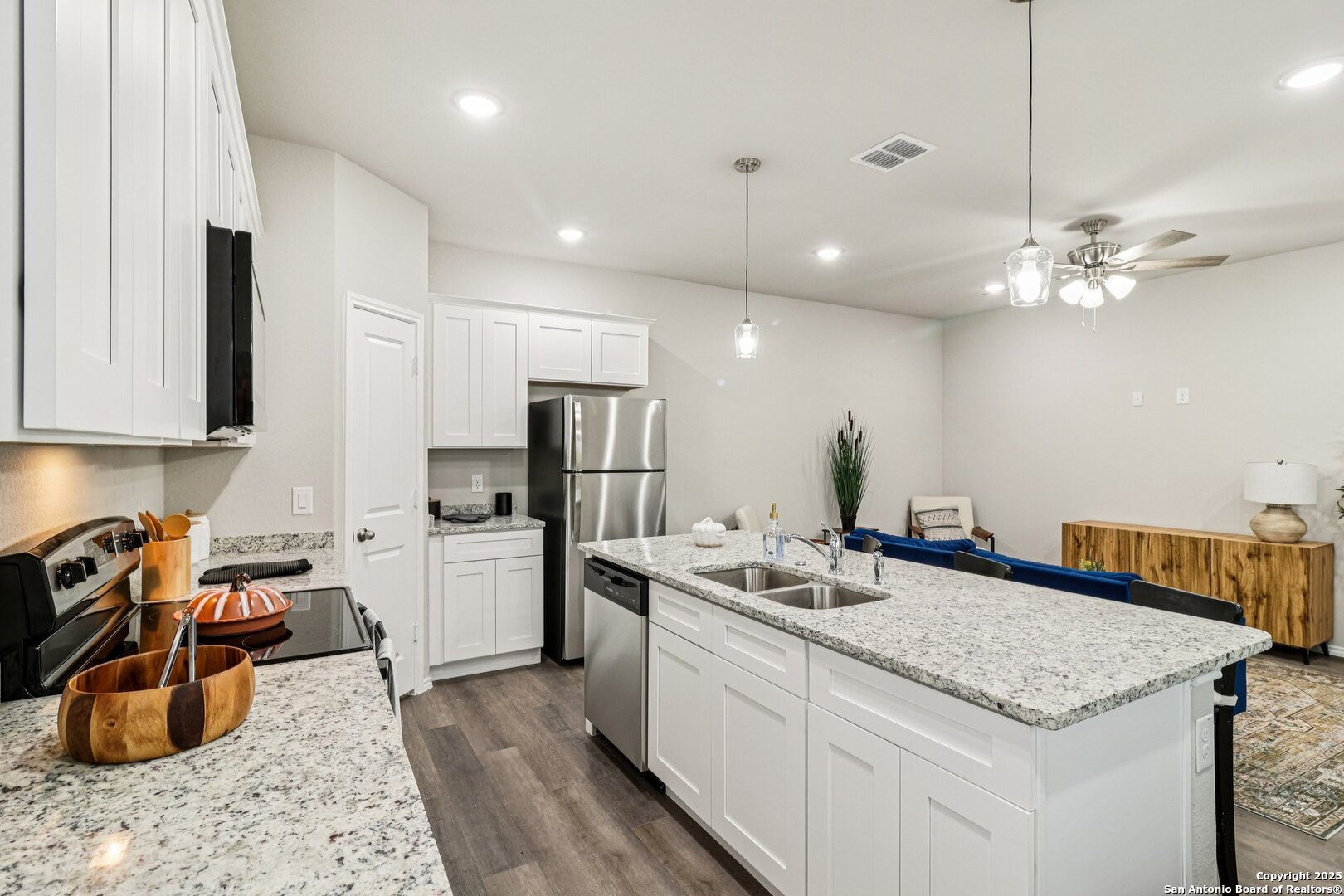 138 SAI MNR, #101, San Antonio, TX 78249