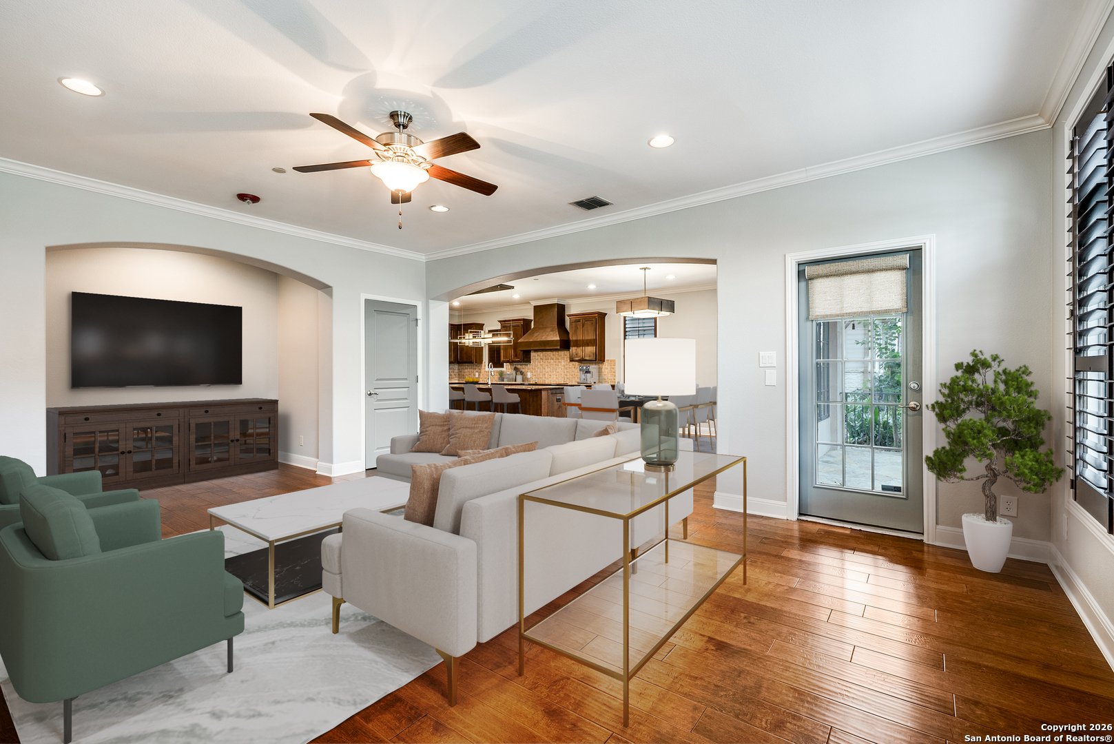 Welcome home to this inviting 2 bedroom, 2 bathroom first-floor condo, located in the highly desirable Alamo Heights school district, just minutes from Brackenridge Park, San Antonio Country Club, the Pearl, and the Museum District. Perhaps most exciting for some may be the 5-minute walk to Central Market, where you can find fabulous ingredients for meal planning/prep.  Don't want to cook? There are dozens of restaurants in easy walking distance. The eat in, gourmet kitchen features granite countertops, abundant cabinets, a built-in oven and flows into a dedicated dining area.  The spacious living room is adjacent to the kitchen/dining room and offers access to a private outdoor space.  A superb laundry room, loaded with cabinets and a folding area (also granite!), adds everyday convenience and is right beside a nice office. The primary bedroom is filled with natural light from large windows and includes a well-appointed bathroom with dual vanities, a soaking tub, large shower, and a spacious walk-in closet. With tailored shutters and casement windows throughout this upscale condo, residents can have both privacy in one moment and abundant natural lighting in the next. Two covered parking spots (with available EV charging) and an exterior private storage room complete this centrally located home, offering comfort, convenience, and easy access to some of San Antonio's most iconic destinations.      Bienvenido a casa en este acogedor condominio en planta baja de 2 recamaras y 2 banos, ubicado en el muy cotizado distrito escolar de Alamo Heights, a solo minutos de Brackenridge Park, el San Antonio Country Club, The Pearl y el Distrito de Museos. Para algunos, lo mas emocionante puede ser la caminata de 5 minutos hasta Central Market, donde encontraras ingredientes increibles para planear y preparar tus comidas. No quieres cocinar? Hay decenas de restaurantes a poca distancia a pie.  La cocina gourmet con area de desayuno cuenta con encimeras de granito, abundantes gabinetes y horno empotrado, y se integra perfectamente a un comedor independiente. La amplia sala esta junto a la cocina y el comedor, y ofrece acceso a un espacio exterior privado. Una excelente lavanderia, equipada con muchos gabinetes y un area para doblar ropa (tambien con granito!), aporta gran comodidad diaria y se encuentra justo al lado de una agradable oficina.  La recamara principal esta llena de luz natural gracias a sus grandes ventanales e incluye un bano muy bien equipado con doble lavabo, tina de bano, regadera amplia y un espacioso closet tipo walk-in. Con persianas a la medida y ventanas tipo casement en todo este condominio de categoria, los residentes pueden disfrutar de privacidad en un momento y abundante luz natural al siguiente. Dos espacios de estacionamiento techados (con carga para vehiculos electricos disponible) y una bodega privada exterior completan este hogar centrico, ofreciendo comodidad, conveniencia y facil acceso a algunos de los destinos mas emblematicos de San Antonio.