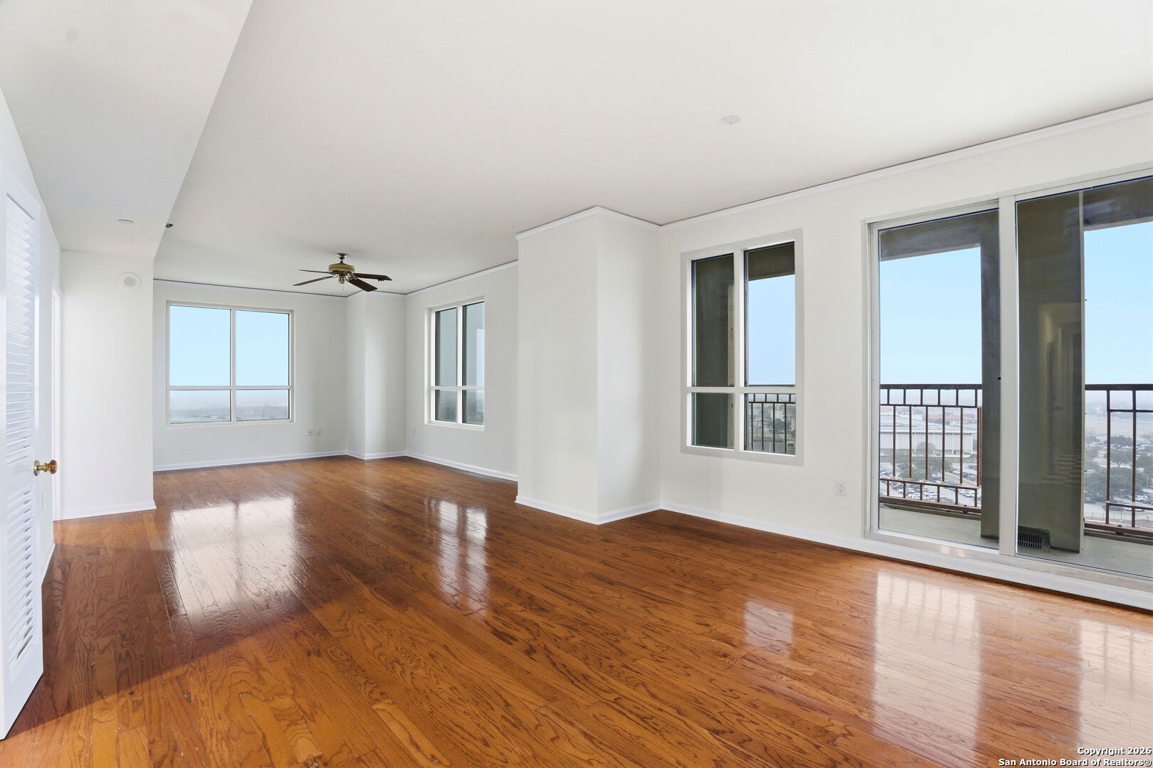 1 Towers Park Ln Listing Cover Image