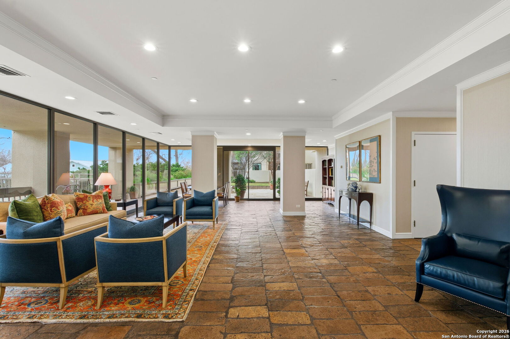 4001 N New Braunfels 1206
